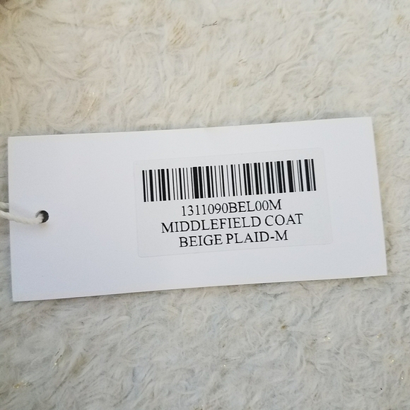 Reformation Middlefield Coat in Beige Plaid - Picture 10 of 10